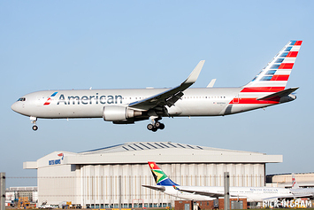Boeing 767-323ERWL - N389AA - American Airlines
