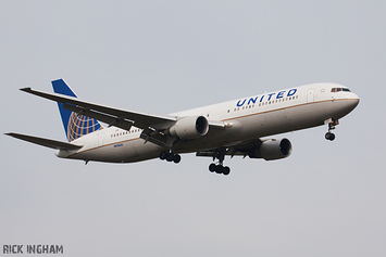 Boeing 767-322ER - N656UA - United Airlines