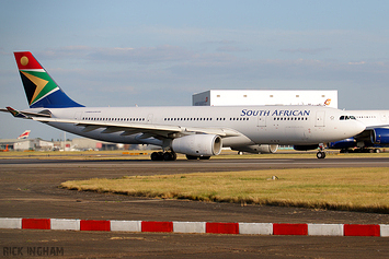 Airbus A330-243 - ZS-SXW - South African Airways