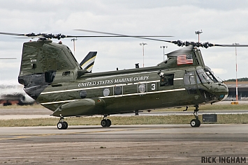 Boeing Vertol CH-46E Sea Knight - 157680/18 - US Marines