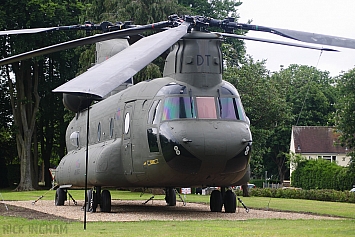 Boeing CH-47F Chinook - 03-08003 - Ex US Army