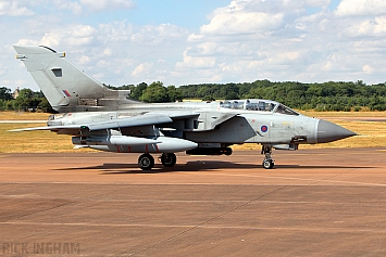 Panavia Tornado GR4 - ZA543 - RAF