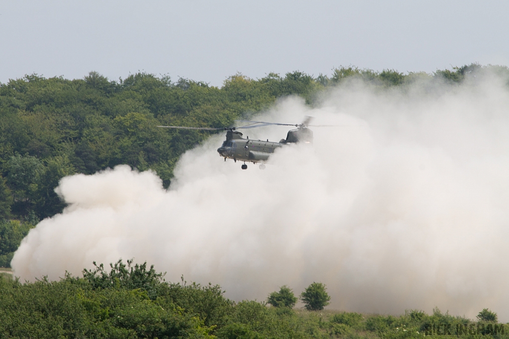 Boeing Chinook HC2A - ZA674 - RAF