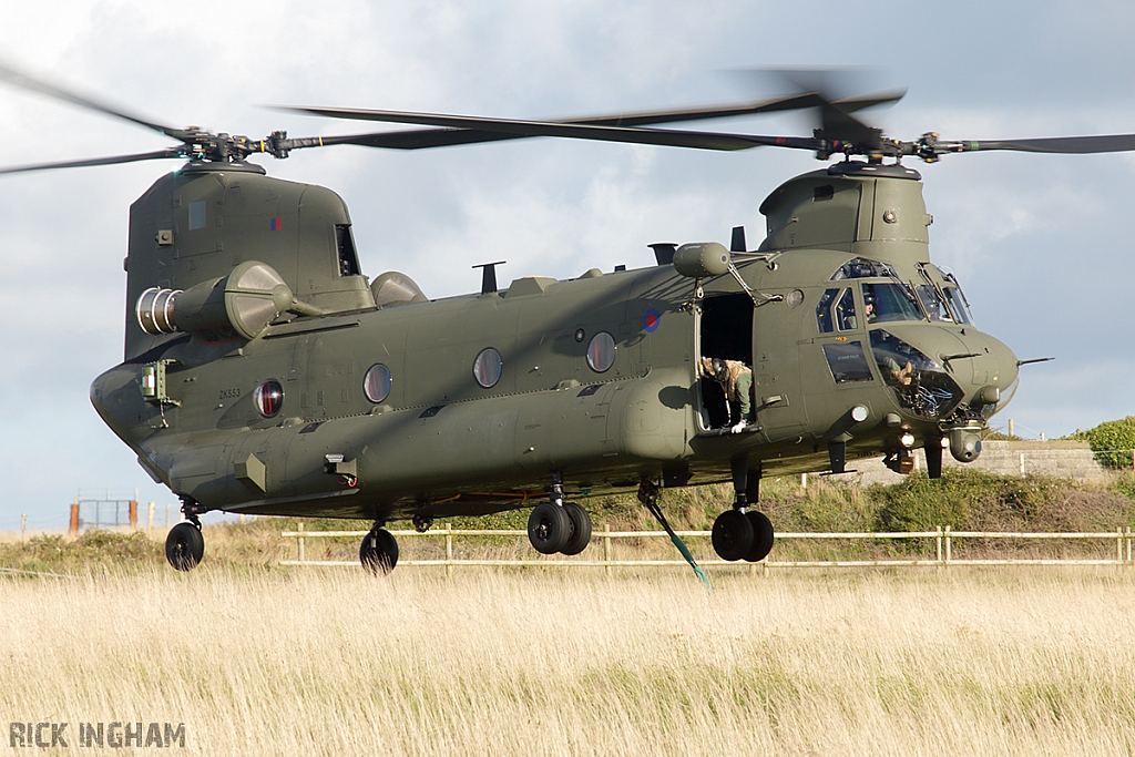 Boeing Chinook HC6 - ZK553 - RAF