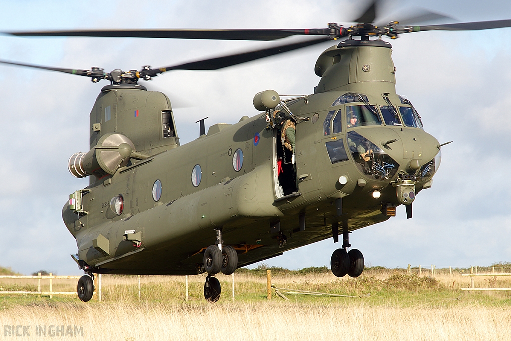 Boeing Chinook HC6 - ZK553 - RAF