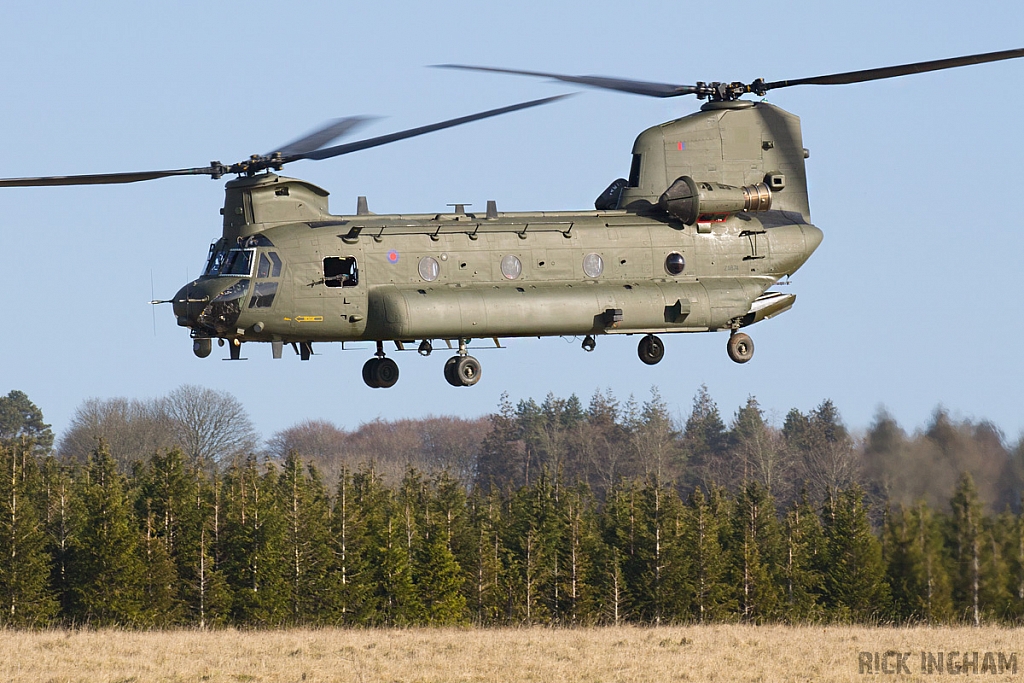 Boeing Chinook HC2 - ZA674 - RAF