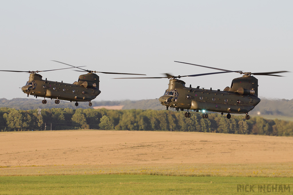 Boeing Chinook HC2 - ZA684 + ZA713 - RAF
