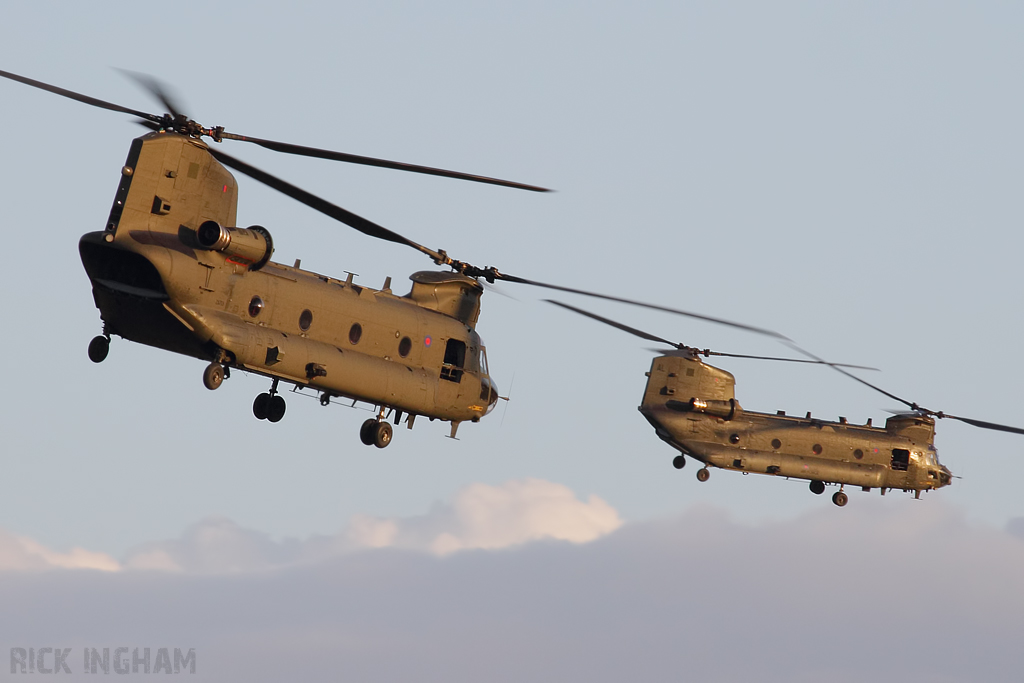 Boeing Chinook HC2 - ZA713 and ZA684 - RAF