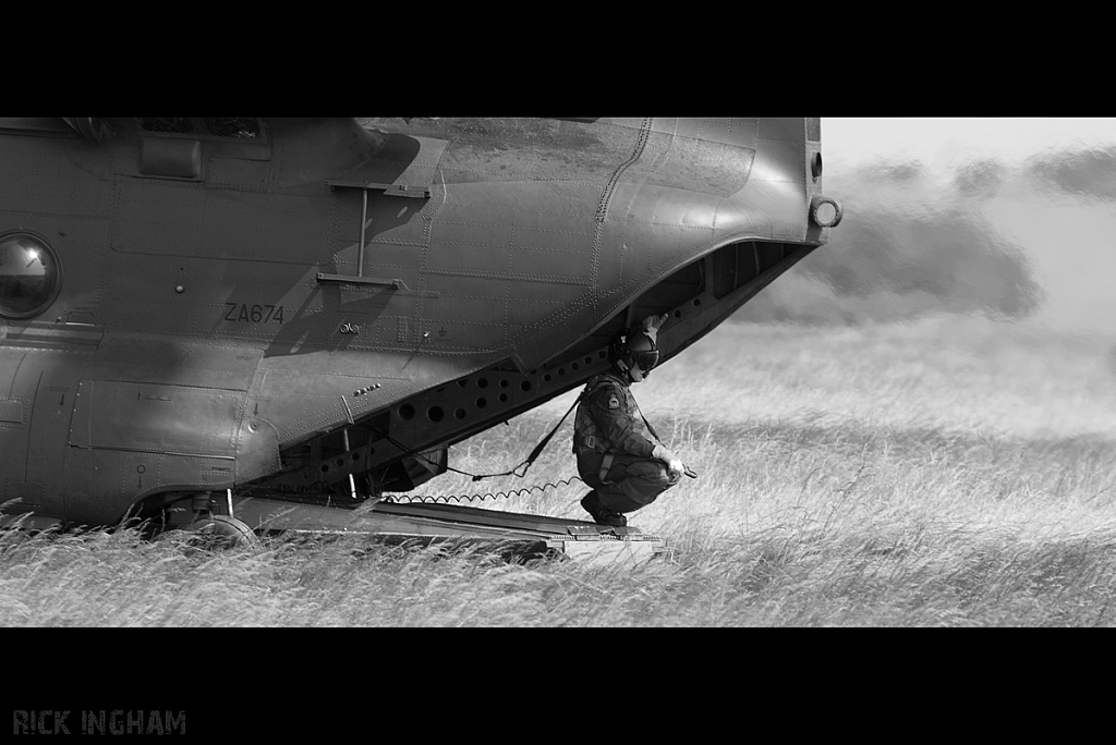 Boeing Chinook HC2A - ZA674 - RAF