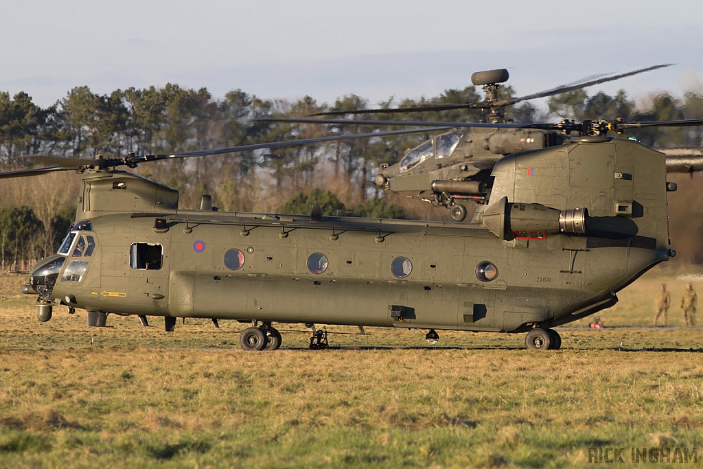 Boeing Chinook HC2 - ZA674 - RAF