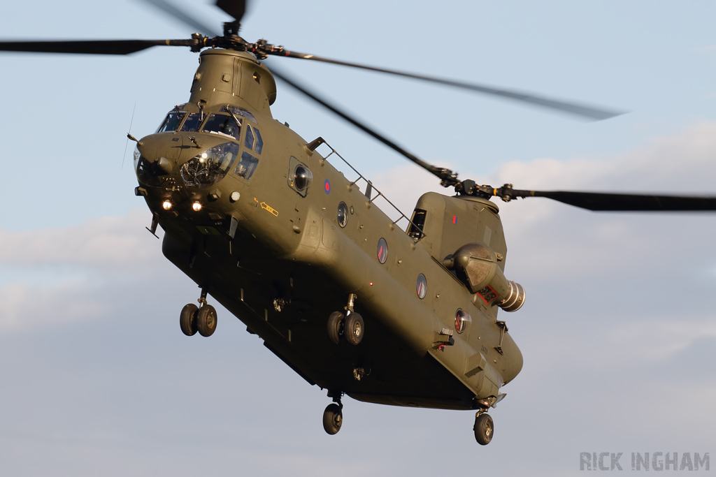 Boeing Chinook HC2 - ZA713 - RAF