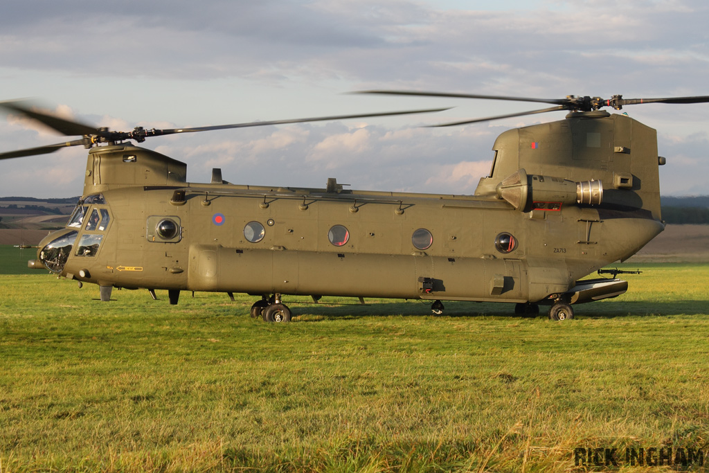 Boeing Chinook HC2 - ZA713 - RAF