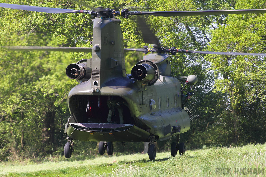 Boeing Chinook HC2 - ZA674/AD - RAF