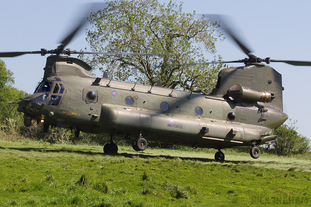 Boeing Chinook HC2 - ZA674/AD - RAF
