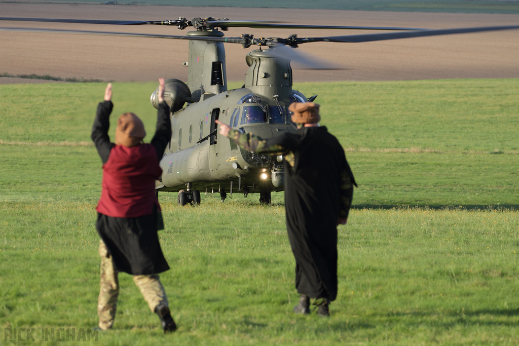 Boeing Chinook HC2 - ZA713 - RAF + Judgemental Training Team - British Army