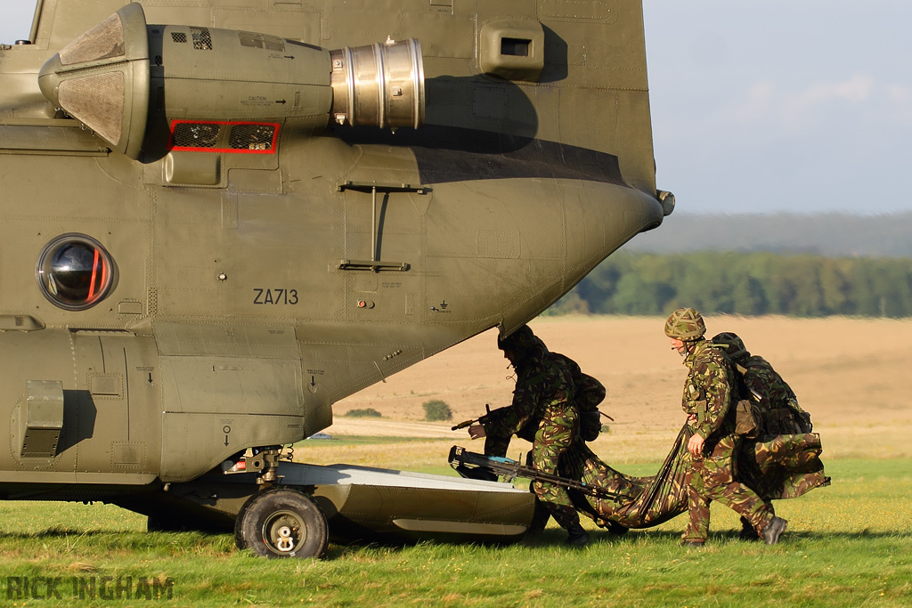 Boeing Chinook HC2 - ZA713 - RAF