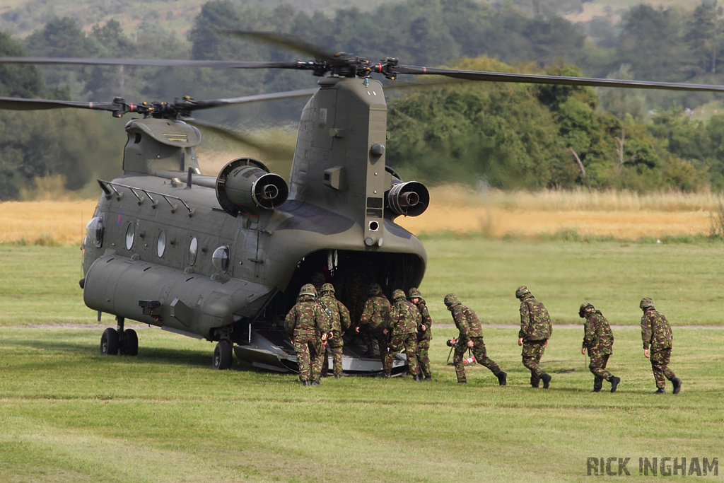 Boeing Chinook HC2 - ZA713 - RAF