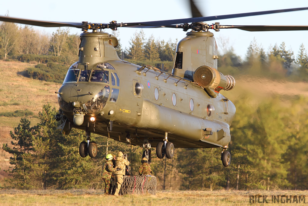 Boeing Chinook HC2A - ZH894 - RAF