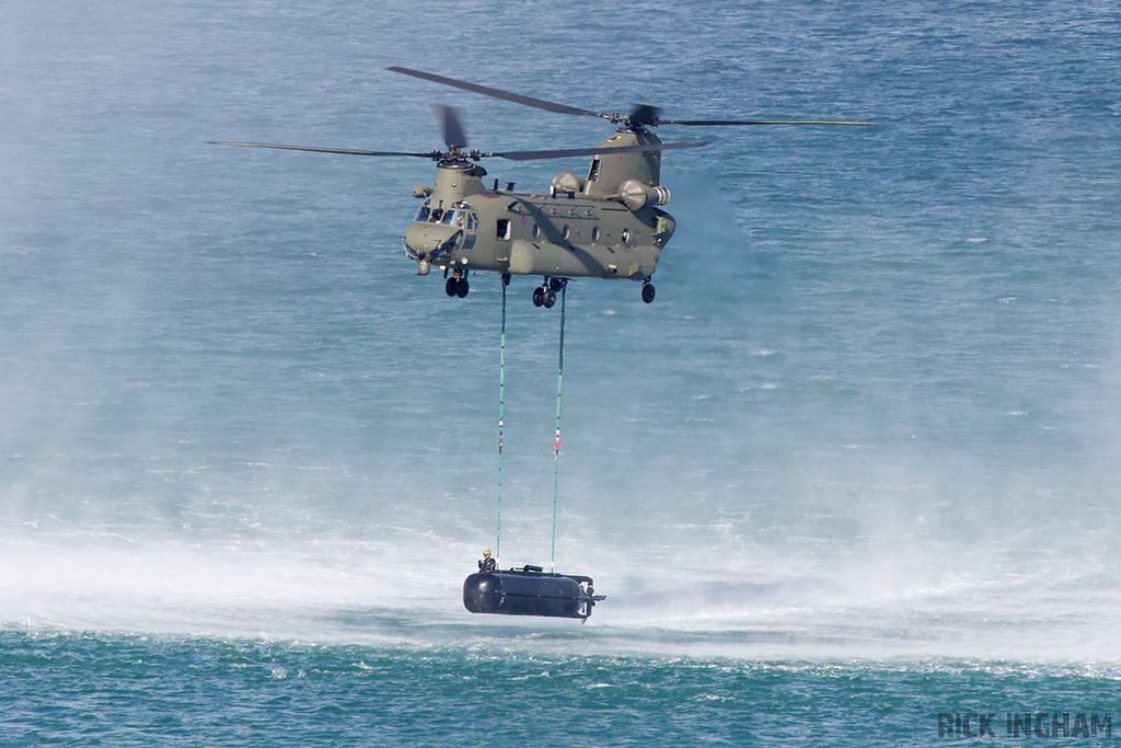 Boeing Chinook HC6 - ZK553 - RAF