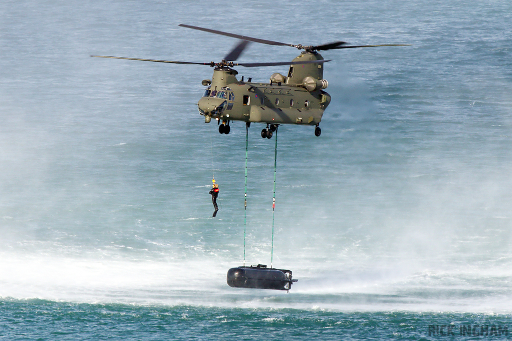 Boeing Chinook HC6 - ZK553 - RAF