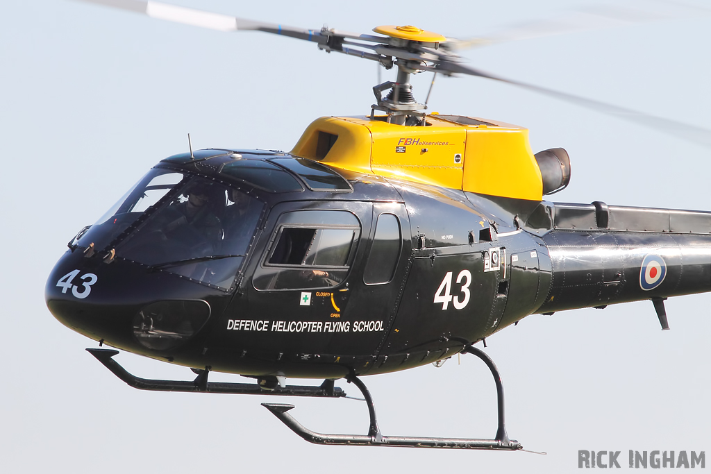 Eurocopter Squirrel HT2 - ZJ243 - AAC