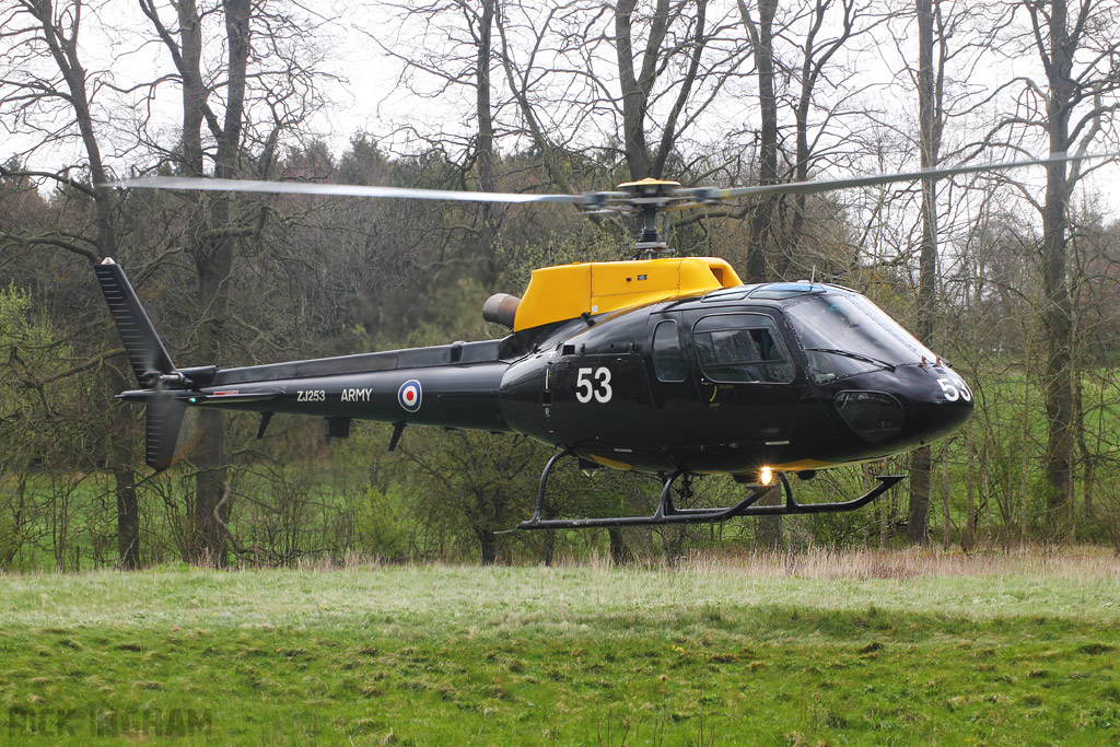 Eurocopter AS350BB Squirrel HT2 - ZJ253/53 - AAC