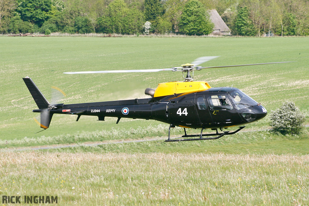 Eurocopter AS350BB Squirrel HT2 - ZJ244/44 - AAC