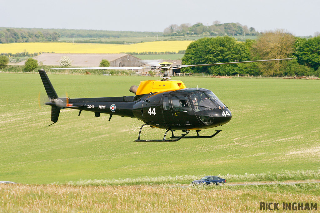 Eurocopter AS350BB Squirrel HT2 - ZJ244/44 - AAC