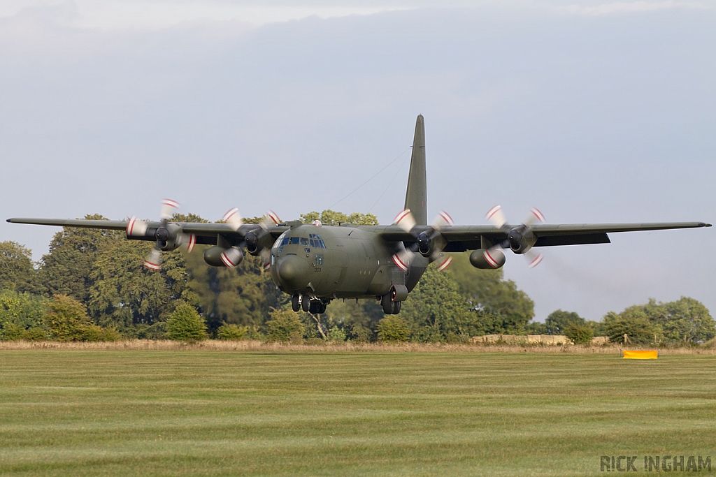 Lockheed C-130K Hercules C3 - XV303 - RAF