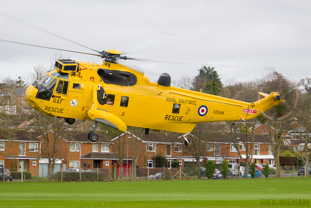 Westland Sea King HAR3 - XZ588/G-SEAK - RAF
