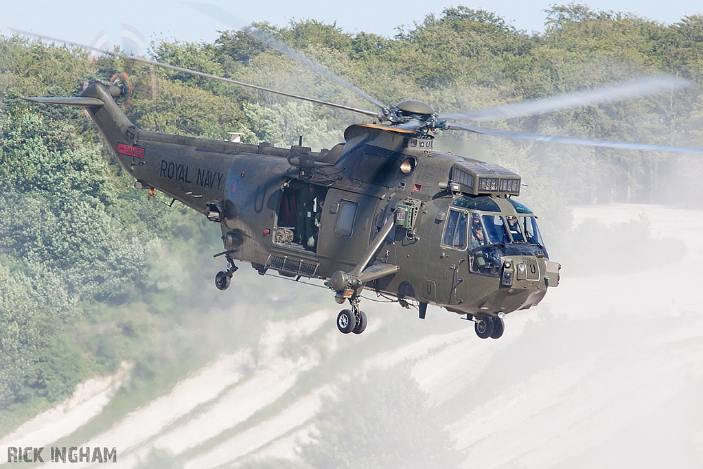 Westland Sea king HC4 - ZA295/U - Royal Navy