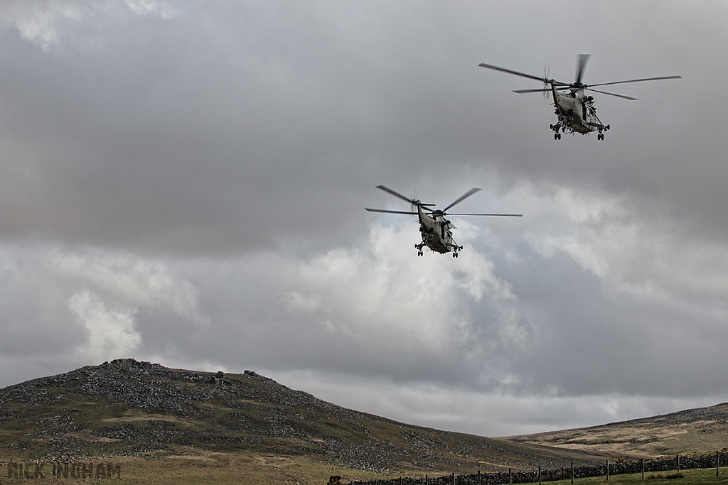 Westland Sea King HC4 - ZE427/K + ZF116/WP - Royal Navy