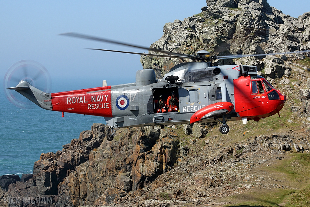 Westland Sea King HU5 - XV670/17 - Royal Navy