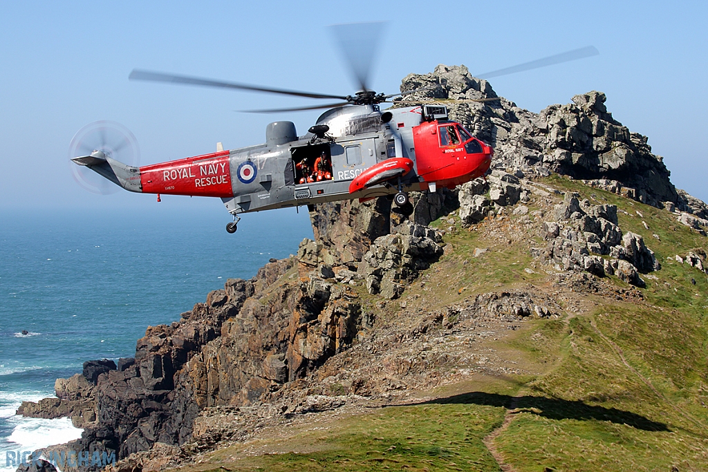 Westland Sea King HU5 - XV670/17 - Royal Navy