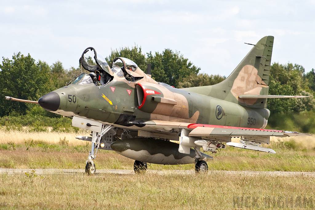 McDonnell Douglas TA-4SU Skyhawk - 950/50 - Singapore Air Force