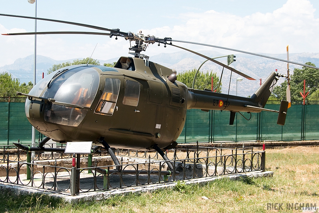 Bolkow Bo-105 - HE.15-6 / ET-137 - Spanish Army