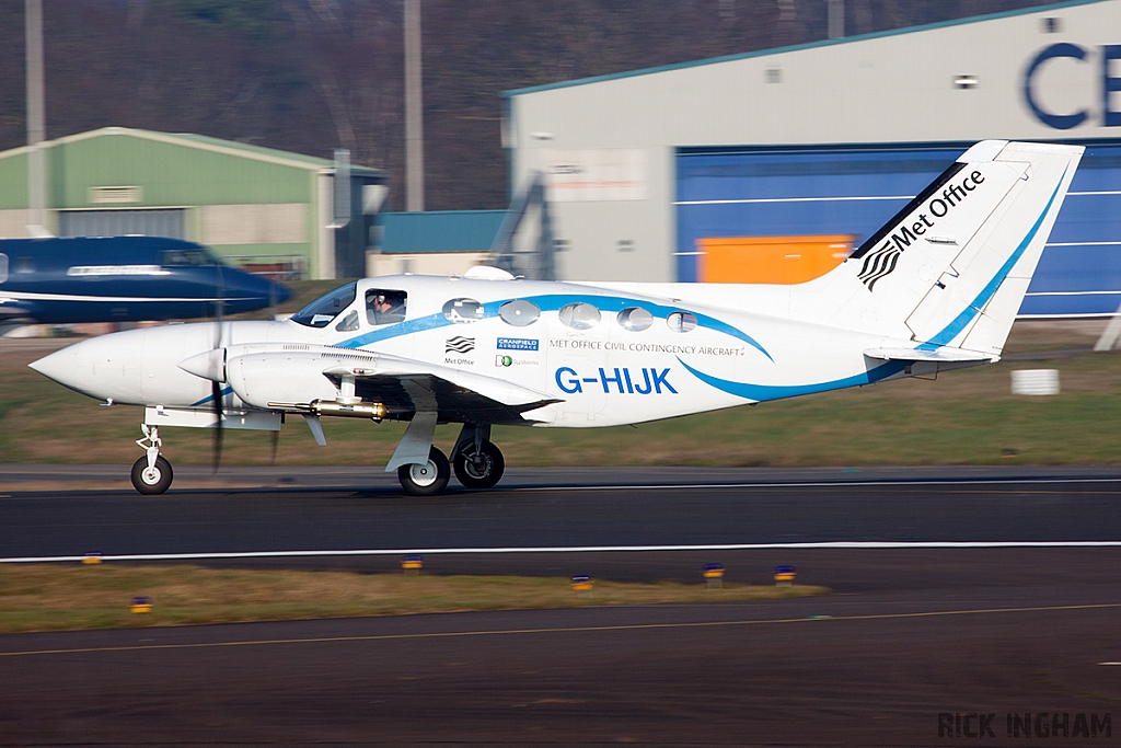 Cessna 421C Golden Eagle - G-HIJK - Met Office