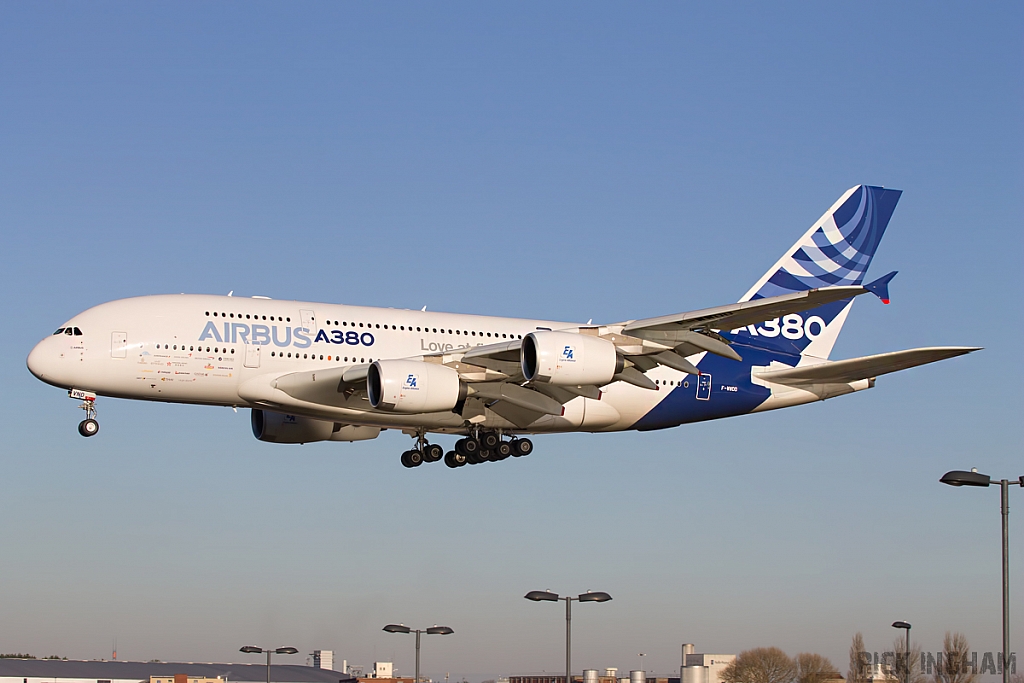 Airbus A380 - F-WWDD - Airbus