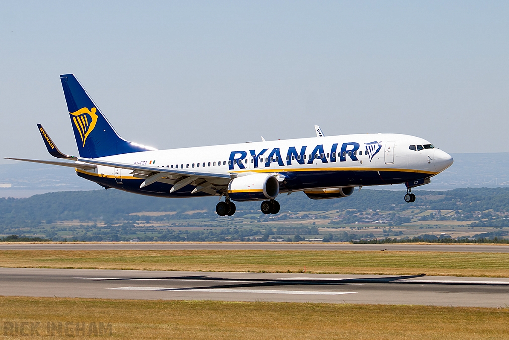 Boeing 737-8AS - EI-FZZ - Ryanair