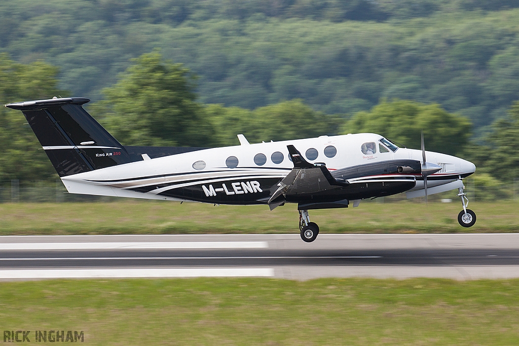 Beech King Air B200 - G-LENR - BAe Systems