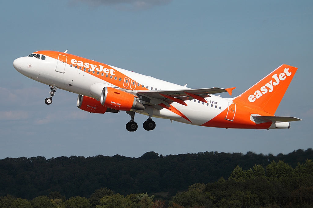 Airbus A319-111 - G-EZBF - Easyjet