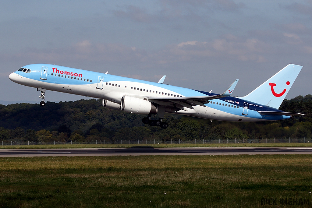 Boeing 757-28A - G-OOBE - Thomson