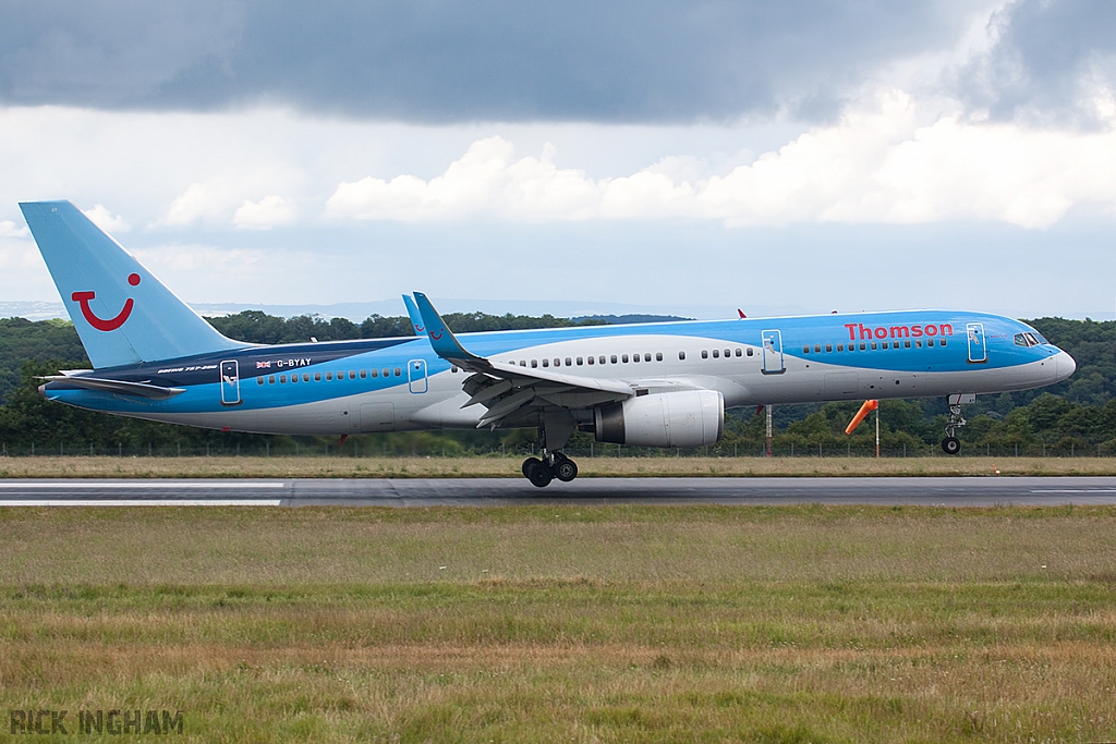 Boeing 757-204 - G-BYAY - Thomson