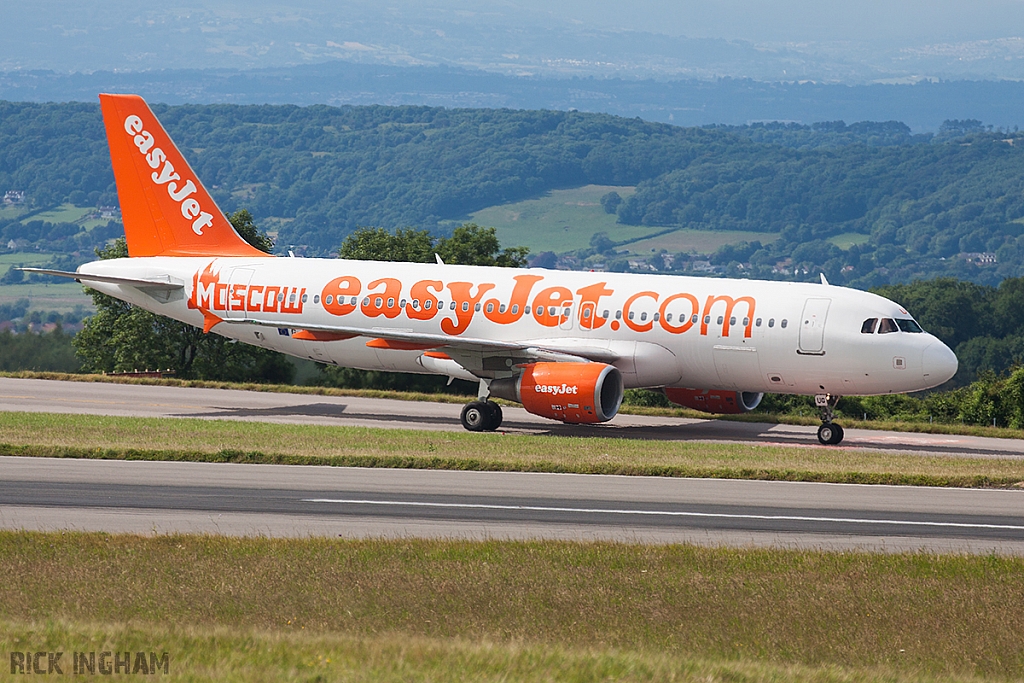 Airbus A320-214 - G-EZUG - EasyJet