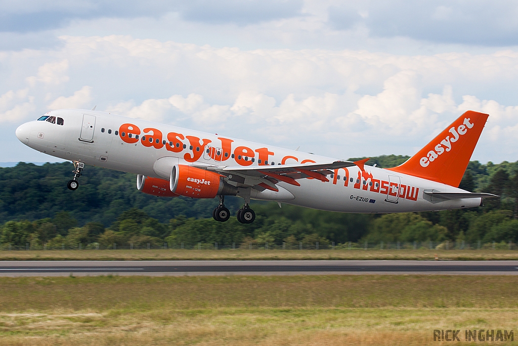 Airbus A320-214 - G-EZUG - EasyJet