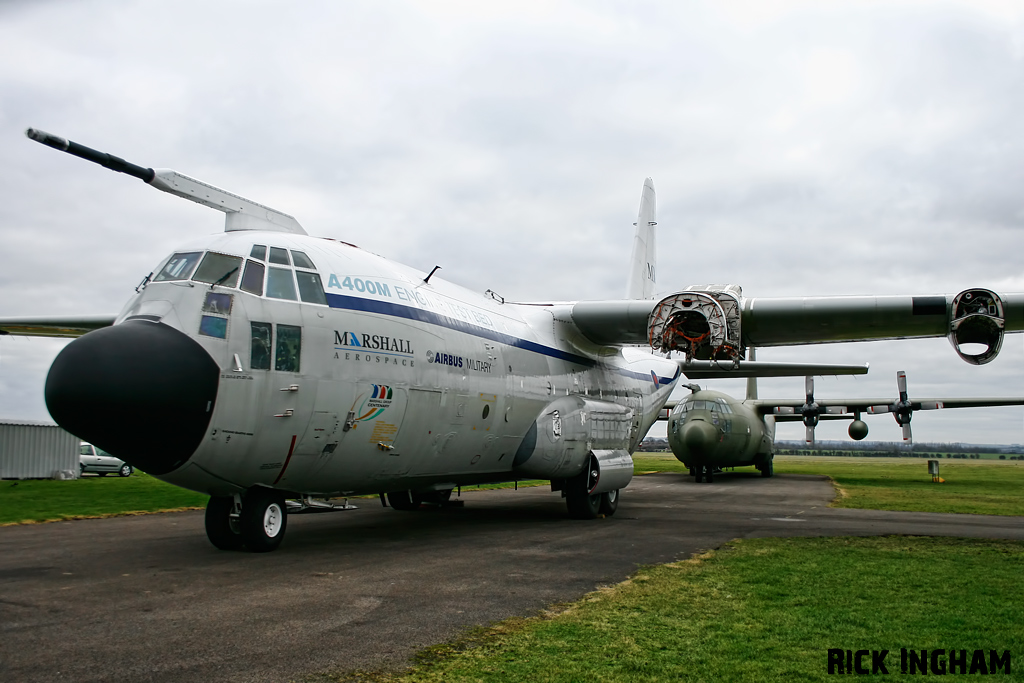 Lockheed C-130K Hercules W2 - XV208 'Snoopy' - RAF