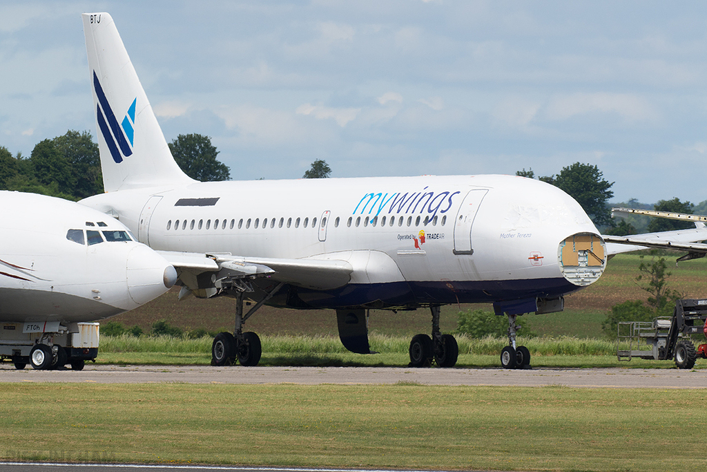 Airbus A319-112 - 9A-BTJ - mywings