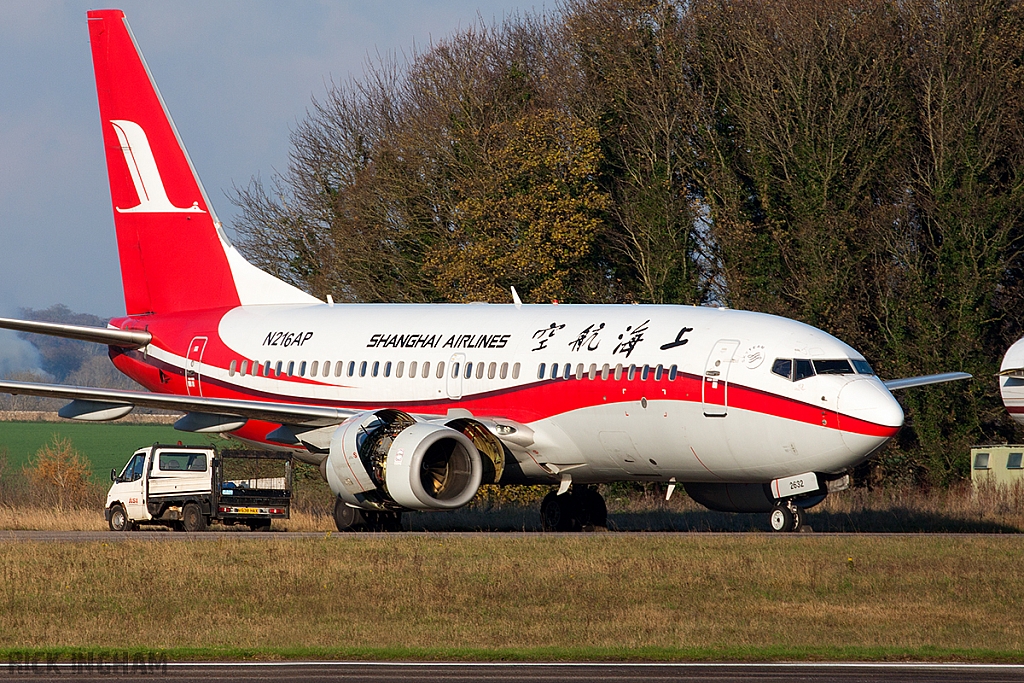 Boeing 737-7Q8 - N216AP (ex B-2632) - Shanghai Airlines