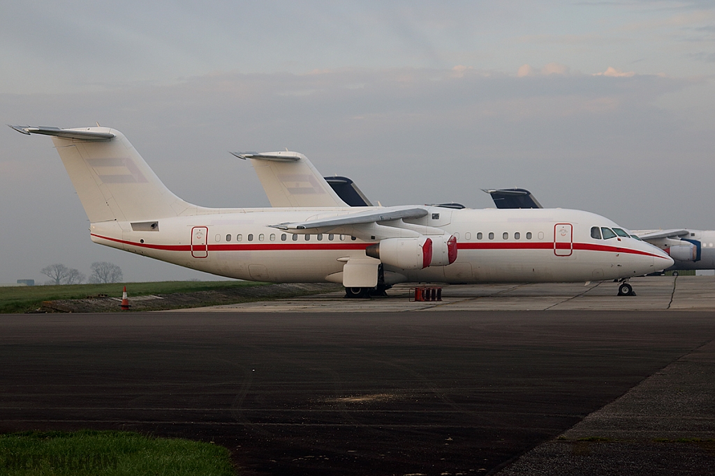 BAE Avro RJ-100 - A6-AAB - Abu Dhabi Amiri Flight