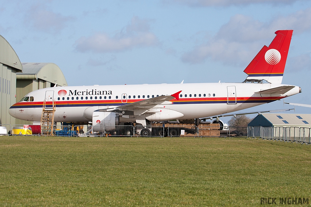 Airbus A319-112 - EI-DEZ - Meridiana